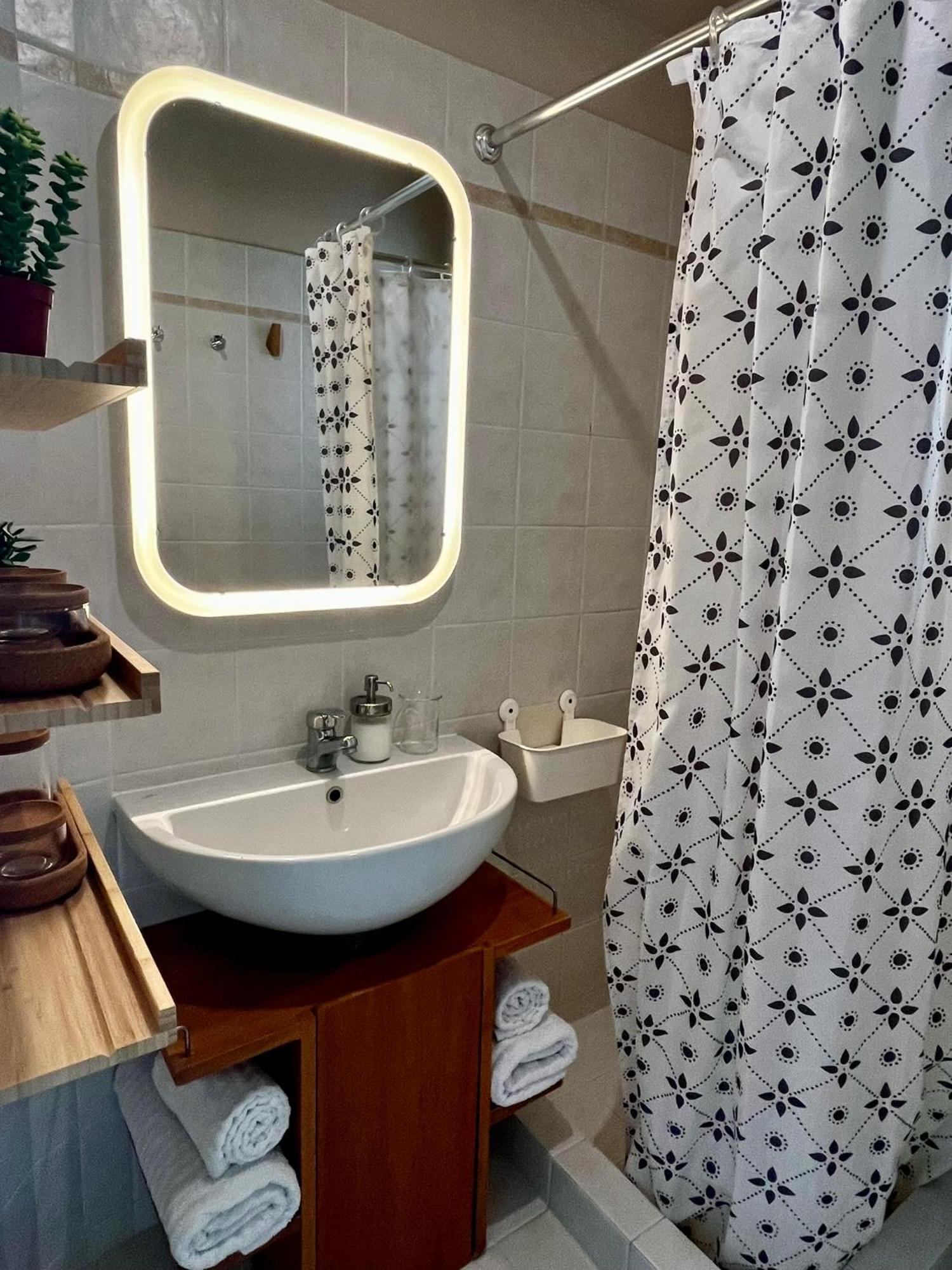 Aegina Town Home By Relax In Greece ภายนอก รูปภาพ