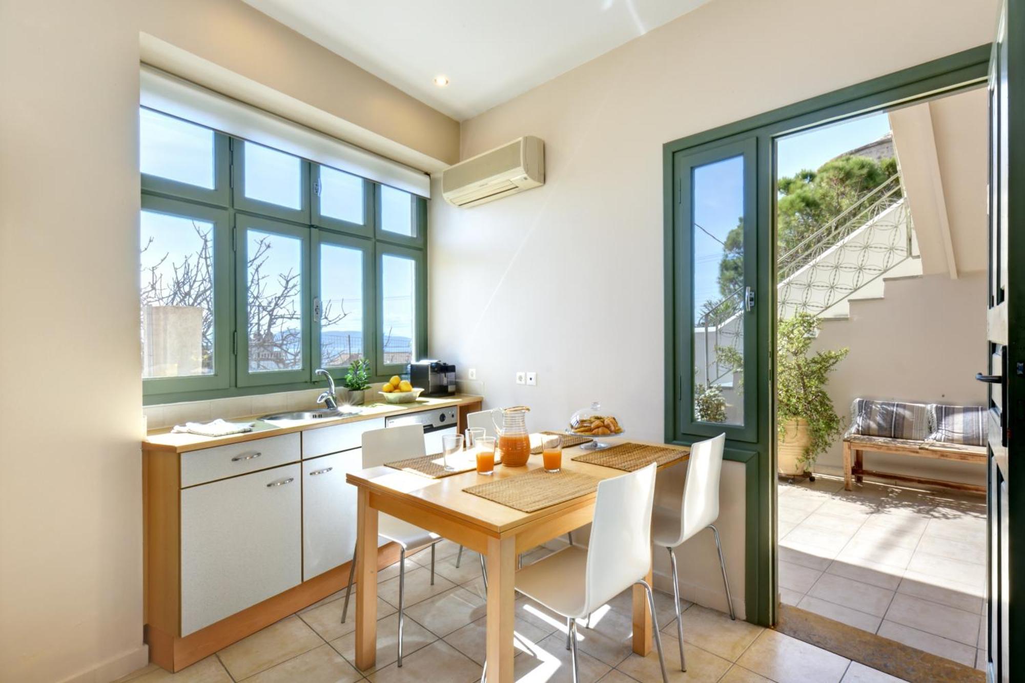 Aegina Town Home By Relax In Greece ภายนอก รูปภาพ